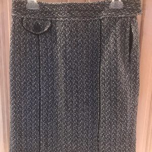 Ann Taylor, Size 4 Wool Pencil Skirt.